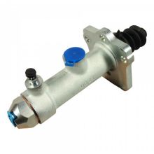 Knott Hauptbremszylinder KFG35-D + KFGl35-F mit Staubschutzmanschette
