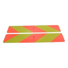 Novio Markierungstafel Sattelauflieger >3500Kg 566mm X 197mm Rot / Gelb diagonal gestreift 2 X 566mm (1X links - 1X rechts)