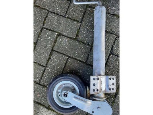 BWN Stützrad "Akne" (mit Flecken) 250 kg Automatik A/D Ø 60 mm Rohr